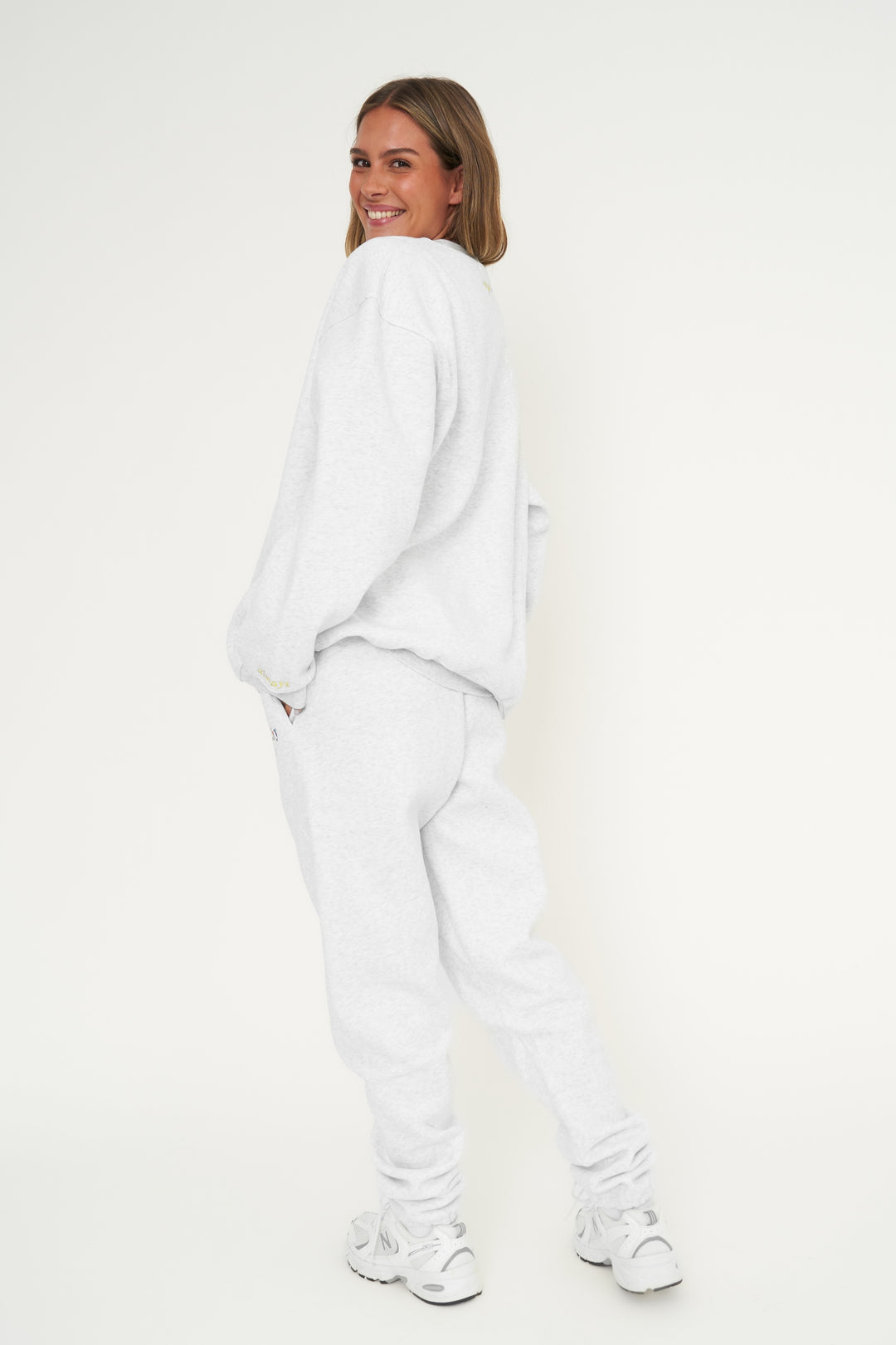 ALWAYS SWEAT/Gray | FREY
