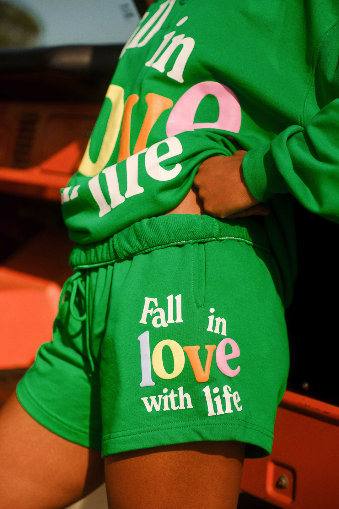 GROVE ♥ VELOUR SWEATSHORTS/追跡付 Fall In Love With Life Sweatshorts – The Mayfair Group LLC